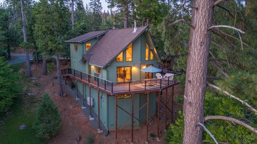 1302 Pebble Beach Way, Arnold, CA, 95223-9561 | Card Image
