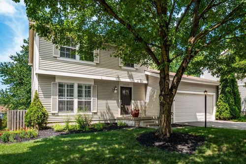 3925 Roxham Ct, Columbus, OH, 43230-4518 | Card Image