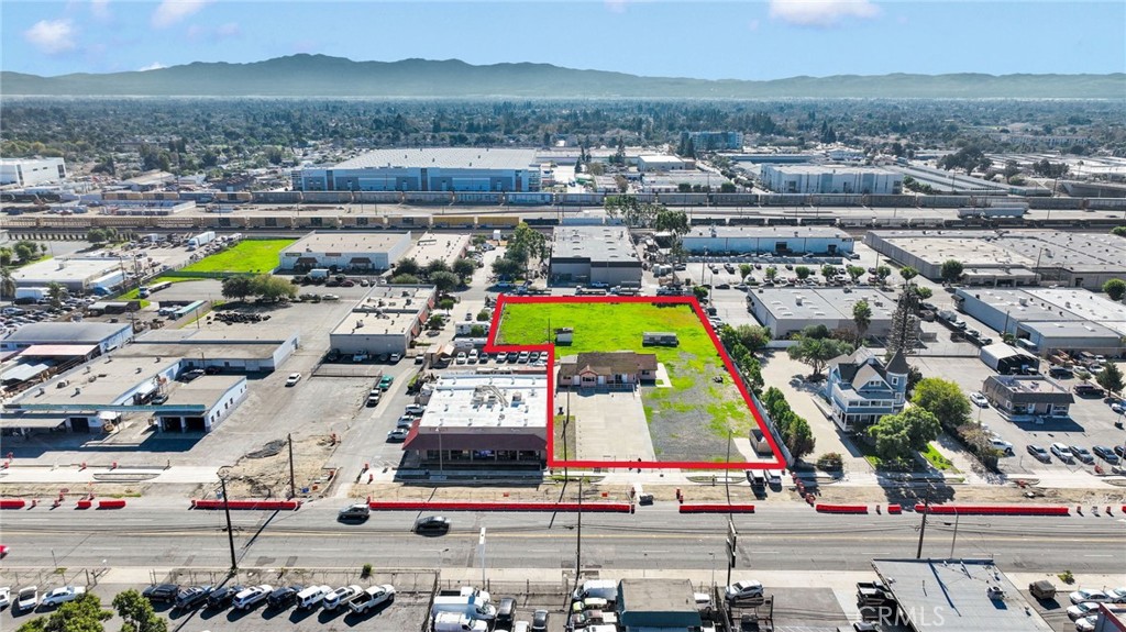 943 W Holt Blvd, Ontario, CA 91761