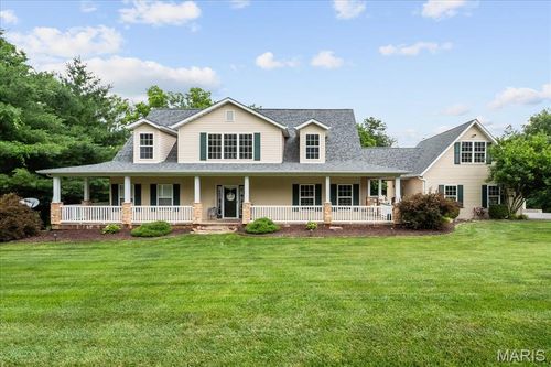 7957 Grizzly Holw, Waterloo, IL, 62298-6055 | Card Image