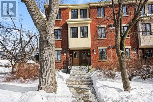 207 Mart Cir, Ottawa, ON, K1K4K2 | Card Image