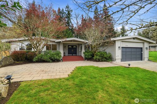 2506 Ave Avenue Sq Ne, Bellevue, WA, 98004 | Card Image