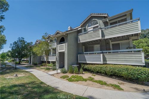 unit-465-26908 Flo Ln, Canyon Country, CA, 91351-5515 | Card Image