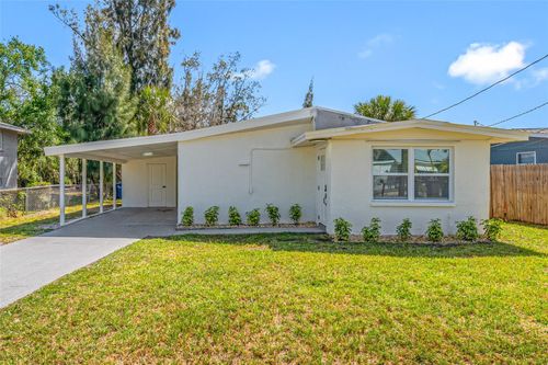 6908 11th Ave E, Palmetto, FL, 34221-8305 | Card Image