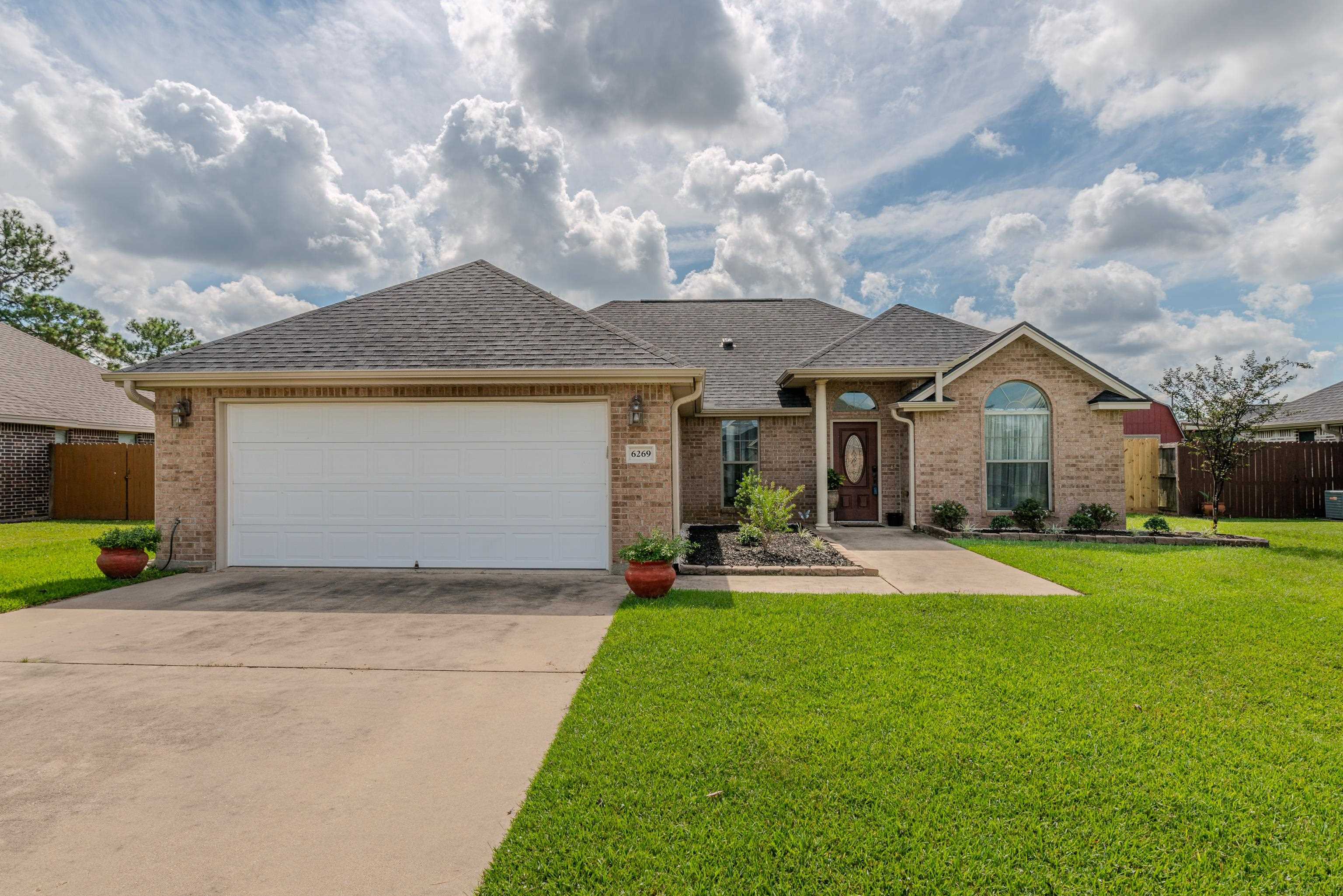 Marble Falls Dr, Lumberton, TX 77657