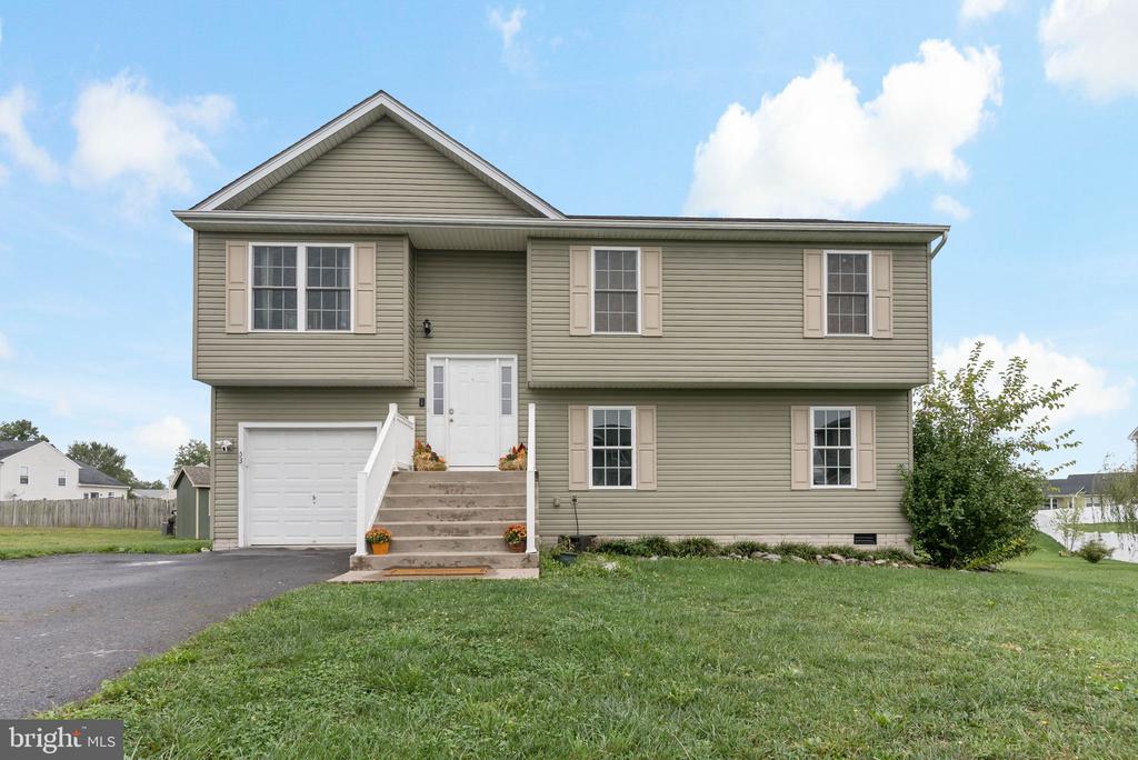 Palestine Way, Martinsburg, WV 25404