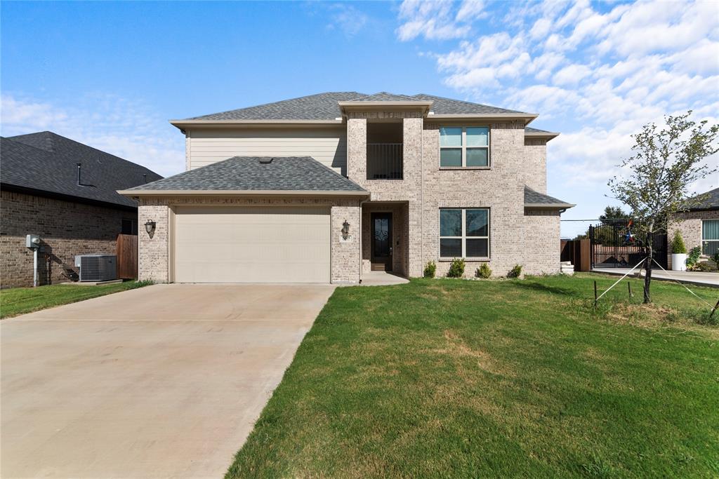 Noble Ln, Grand Prairie, TX 75052