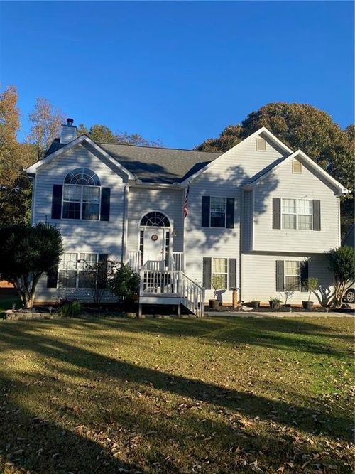 105 Dawn Ct, Jackson, GA, 30233-3115 | Card Image