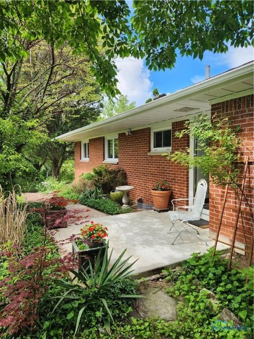 28330 River Rd, Perrysburg, OH, 43551-1043 | Card Image