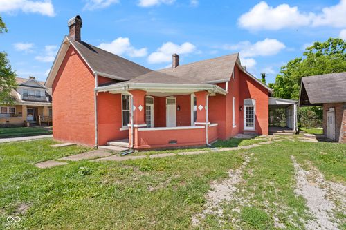 300 W Howard St, Crothersville, IN, 47229-1406 | Card Image