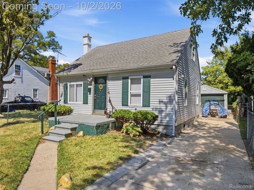 6811 Toepfer Rd, Warren, MI, 48091-4994 | Card Image