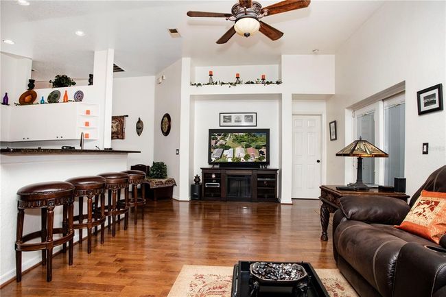 LIVING ROOM | Image 12