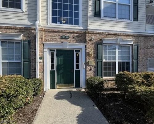 101 Limerick Ln, Phillipsburg, NJ, 08865-5727 | Card Image