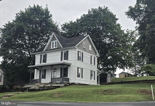 33 Geiser Ave, WAYNESBORO, PA, 17268-1818 | Card Image