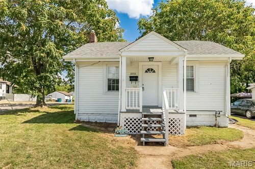 2252 Dawes Pl, Saint Louis, MO, 63114-3502 | Card Image