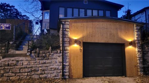 352 N 32nd St, Kansas City, KS, 66102-4521 | Card Image