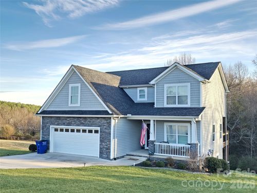 5177 S Oak Cir, Granite Falls, NC, 28630-8792 | Card Image