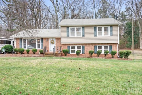 7039 Delisa Dr, Charlotte, NC, 28214-2601 | Card Image