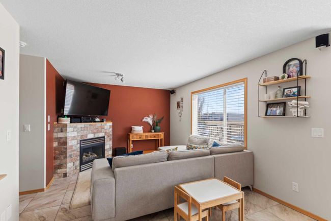 10741 72 Avenue, Home with 4 bedrooms, 2 bathrooms and 4 parking in Grande Prairie AB | Image 9