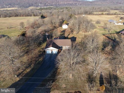 229 Hollis Dr, Gerrardstown, WV, 25420-4024 | Card Image