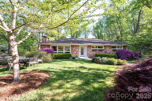 24 Woodcrest Rd, Asheville, NC, 28804-2847 | Card Image