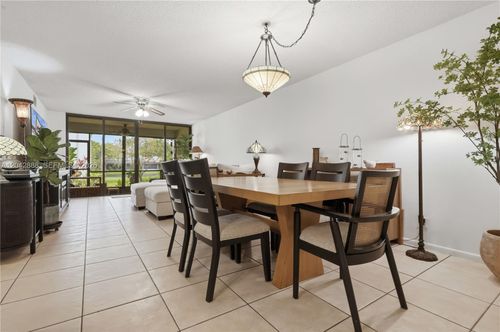 11230-11230 Taft St, Pembroke Pines, FL, 33026-2137 | Card Image
