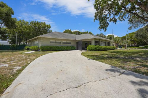 200 Sterling Ave, Delray Beach, FL, 33444-2262 | Card Image