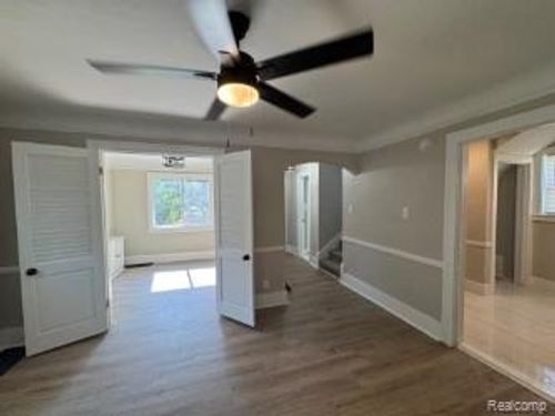 14047 Longacre St, Detroit, MI, 48227-4701 | Card Image