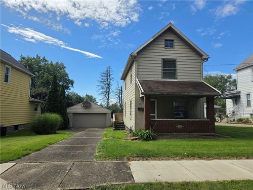 52 Wilhelm St, Struthers, OH, 44471-2232 | Card Image