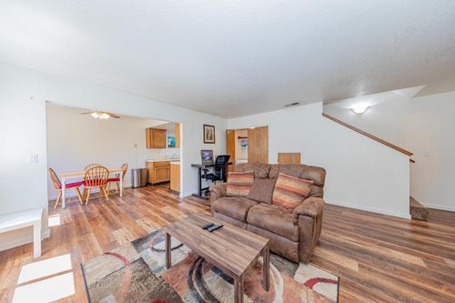37-49400 River Park Rd, Oakhurst, CA, 93644 | Card Image