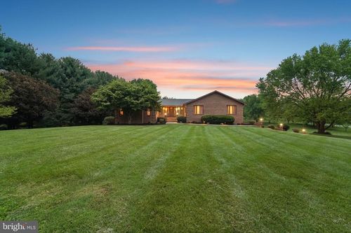 807 The Old Station Ct, WOODBINE, MD, 21797-8761 | Card Image