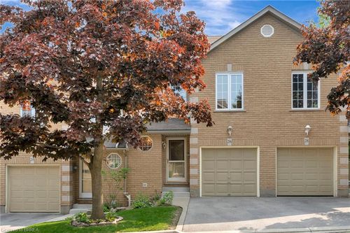 26-31 Moss Blvd, Dundas, ON, L9H7A6 | Card Image