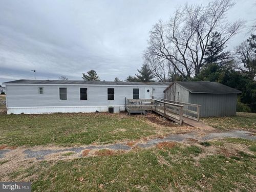 320 Hampshire Ave, READING, PA, 19606-3760 | Card Image