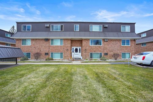 apt-4-1627 S Riverside Ave, Saint Clair, MI, 48079-5162 | Card Image