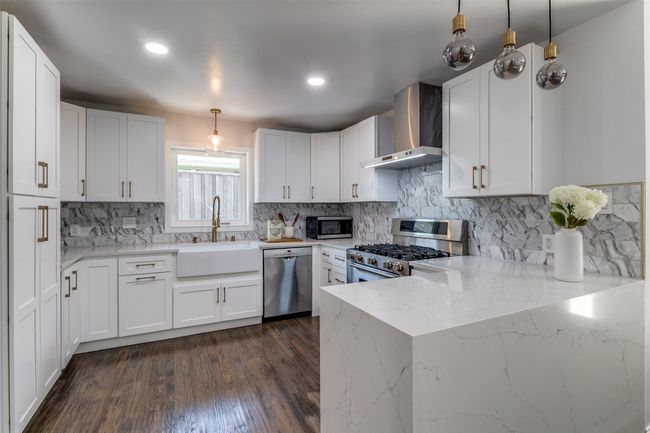 7127 E Mockingbird Ln, House other with 2 bedrooms, 2 bathrooms and null parking in Dallas TX | Image 13