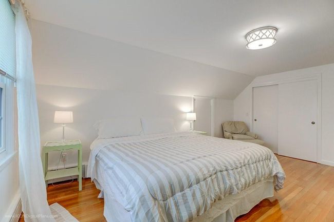 569 Turner Rd, Home with 4 bedrooms, 3 bathrooms and 6 parking in Middletown RI | Image 24