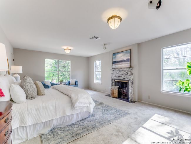 206 Sir Arthur Ct, House other with 4 bedrooms, 4 bathrooms and null parking in Castle Hills TX | Image 14