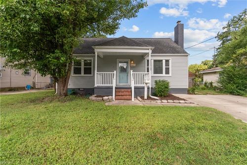 8823 Devon St, Norfolk, VA, 23503-3836 | Card Image