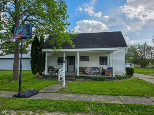 359 J St Nw, Linton, IN, 47441-1048 | Card Image