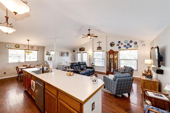 27424 Forest Ridge Dr, House other with 5 bedrooms, 3 bathrooms and 2 parking in Kiowa CO | Image 8