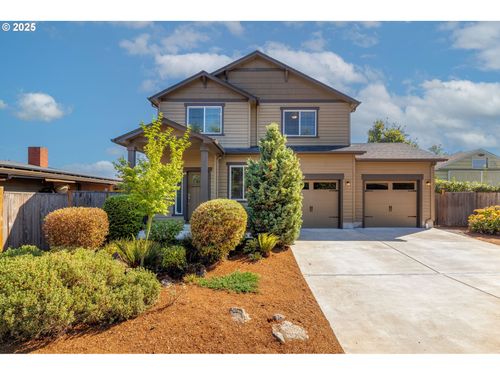 375 Honeysuckle Ln, Eugene, OR, 97401-6999 | Card Image