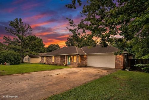 825 Mockingbird Ln, Gentry, AR, 72734-8997 | Card Image