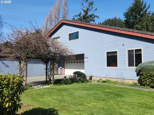 94487 Meyers Rd, Gold Beach, OR, 97444-9640 | Card Image