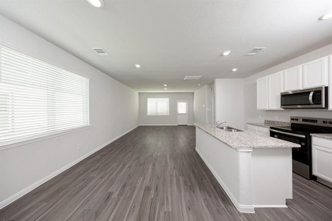 8113 Burnt Orchid Dr, House other with 3 bedrooms, 3 bathrooms and 2 parking in Houston TX | Image 5