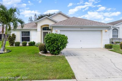 2327 Hidden Pine Lane Ne, House other with 3 bedrooms, 2 bathrooms and null parking in Palm Bay FL | Image 2