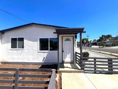 803 N Citrus Ave, Vista, CA, 92084-5047 | Card Image