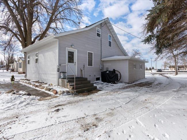325 S Main St, House other with 3 bedrooms, 2 bathrooms and null parking in Upsala MN | Image 27