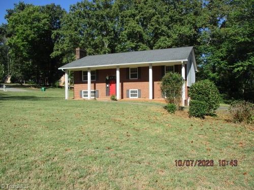 436 White Rd, King, NC, 27021-9588 | Card Image