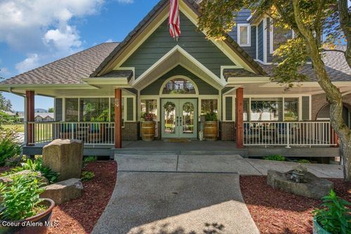 740 N Dundee Dr, Post Falls, ID, 83854-8886 | Card Image