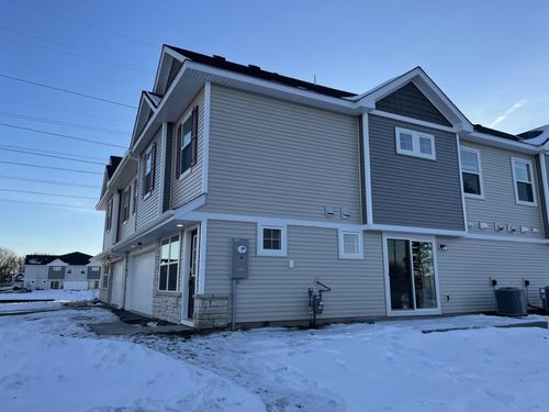 3073 Hemlock St, Little Canada, MN, 55117-5550 | Card Image